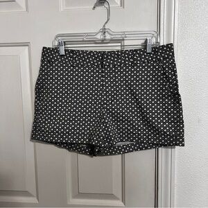 Gap Khaki Shorts Womens Size 10 Mid Rise Chino 3" Inseam Twill Geometric Green